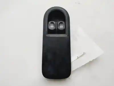 Second-hand car spare part left front power window switch for renault clio iii dynamique oem iam references 8200356519  