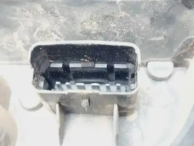 Pezzo di ricambio per auto di seconda mano Portalampada per RENAULT CLIO III Dynamique Riferimenti OEM IAM 89035086  