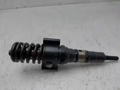Pezzo di ricambio per auto di seconda mano iniettore per audi a3 (8p1) 2.0 tdi 16v riferimenti oem iam 03g130073b