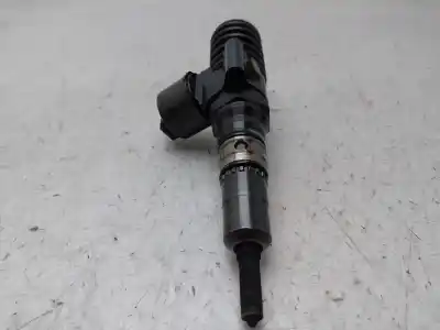 Pezzo di ricambio per auto di seconda mano iniettore per audi a3 (8p1) 2.0 tdi 16v riferimenti oem iam 03g130073b