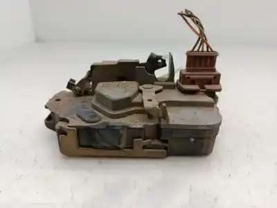 Pièce détachée automobile d'occasion SERRURE DE PORTE ARRIÈRE GAUCHE pour PEUGEOT 206 BERLINA XN Références OEM IAM 913887  