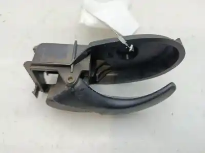 Pièce détachée automobile d'occasion POIGNÉE INTÉRIEURE AVANT GAUCHE pour FORD FOCUS BERLINA (CAK) Trend Références OEM IAM XS41A22601  