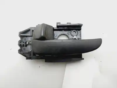 Pièce détachée automobile d'occasion POIGNÉE INTÉRIEURE AVANT GAUCHE pour HYUNDAI ELANTRA (XD) 2.0 CRDi GLS Références OEM IAM 826102D000  