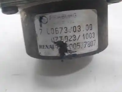 Peça sobressalente para automóvel em segunda mão DEPRESSOR DE TRAVÕES / BOMBA DE VÁCUO por RENAULT CLIO III Pack Authentique Referências OEM IAM 8200577807  
