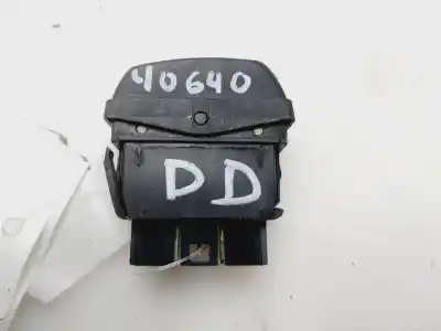 Tweedehands auto-onderdeel schakelaar rechts voor ruit voor citroen xsara berlina 1.9 td sx oem iam-referenties 22681
