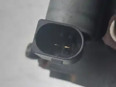 Peça sobressalente para automóvel em segunda mão BOMBA DE INJEÇÃO por SKODA OCTAVIA BERLINA (1Z3) Family Referências OEM IAM 03L130755A  