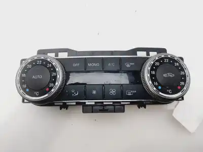 Peça sobressalente para automóvel em segunda mão Farolim Traseiro Direito por RENAULT 19 HATCHBACK (B/C53) 1.4E RN 79 CV / 58 KW Referências OEM IAM 7701033782  