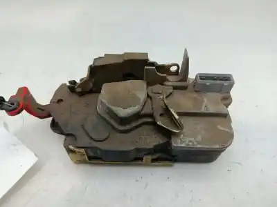 Pezzo di ricambio per auto di seconda mano serratura porta posteriore sinistra per citroen xsara berlina 1.9 td sx riferimenti oem iam 913769