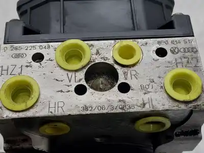 Peça sobressalente para automóvel em segunda mão abs por audi a4 berlina (8e) 2.0 16v fsi referências oem iam 8e0614517  