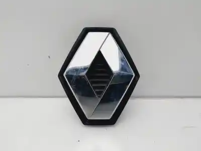 Second-hand car spare part FRONT BADGE for RENAULT MEGANE II CLASSIC BERLINA Confort Dynamique OEM IAM references 8200115115  