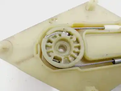 İkinci el araba yedek parçası arka sag cam regülatörü için renault fluence dynamique oem iam referansları 827200016r