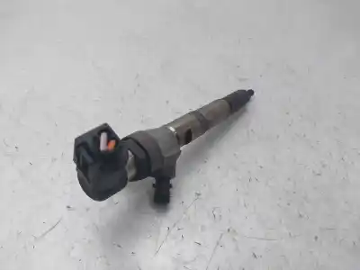 Second-hand car spare part injector for renault megane iii sport tourer expression oem iam references 8200903034