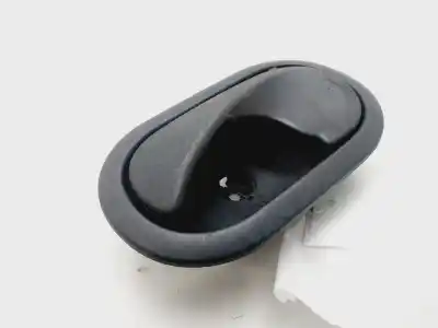 Second-hand car spare part INTERIOR LEFT FRONT HANDLE for RENAULT KANGOO II (F/KW0) Profesional 90 CV / 66 KW OEM IAM references 8200310579  