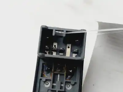 Second-hand car spare part right front power window switch for daewoo lacetti sx oem iam references 621w04790  