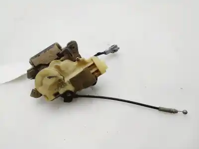 İkinci el araba yedek parçası bagaj / kapi kilidi için toyota picnic (m10) 2.2 td 90 cv / 66 kw oem iam referansları 6935044030