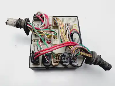 Second-hand car spare part fuse box unit for renault laguna iii expression oem iam references 284b60012r  