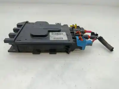 İkinci el araba yedek parçası röle/sigorta kutusu için renault fluence dynamique oem iam referansları 243800011r