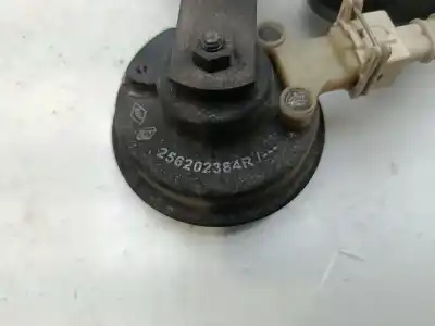 Pezzo di ricambio per auto di seconda mano corno per renault fluence dynamique riferimenti oem iam 256202384r  