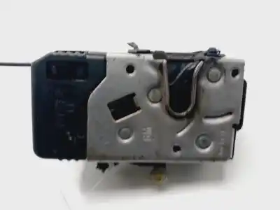 Second-hand car spare part left front door lock for opel corsa c blue line oem iam references 13203899  