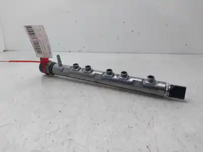 Автозапчасти б/у РАМПА ИНЖЕКТОРА за BMW X1 (E84) sDrive 18d ссылки OEM IAM 780912701  