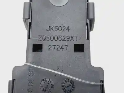 Second-hand car spare part LEFT FRONT POWER WINDOW SWITCH for CITROEN C4 BERLINA Collection OEM IAM references 9651464577  