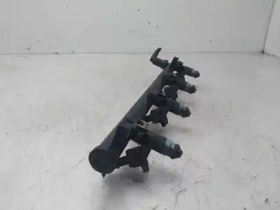 Автозапчастина б/у РАМПА ИНЖЕКТОРА для RENAULT SCENIC II Pack Authentique 98 CV / 72 KW Посилання на OEM IAM 8200139674C  