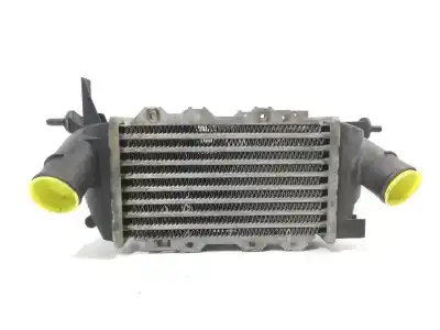 Pezzo di ricambio per auto di seconda mano INTERCOOLER per OPEL VECTRA B BERLINA  Riferimenti OEM IAM 52475657  