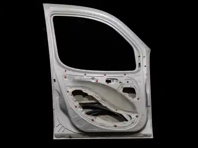 Автозапчасти б/у левая передняя дверь за fiat i doblò (119) d-199a2000 ссылки oem iam 51847707  