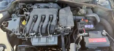 Gebrauchtes Autoersatzteil KOMPLETTER MOTOR zum RENAULT LAGUNA II  OEM-IAM-Referenzen F4P770  
