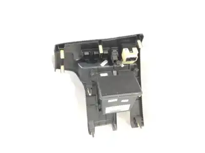 Peça sobressalente para automóvel em segunda mão moldagem por toyota auris (e18) toyota auris referências oem iam 5542202270