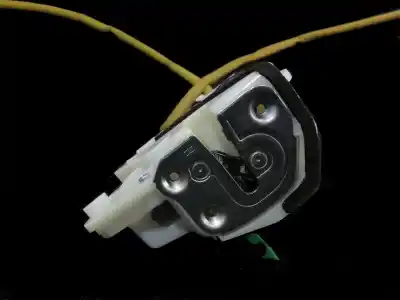 Peça sobressalente para automóvel em segunda mão fechadura da porta dianteira direita por mazda 2 berlina (de) zjve referências oem iam dj0158310b