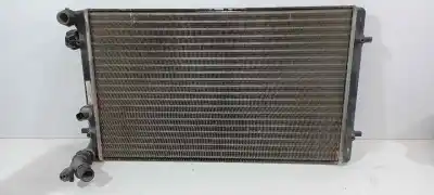 Second-hand car spare part water radiator for volkswagen golf iv berlina (1j1) 1.6 oem iam references 1j0121253  