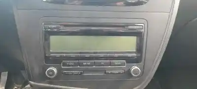 Peça sobressalente para automóvel em segunda mão sistema de áudio / rádio cd por seat leon (1p1) 1.6 tdi referências oem iam 1p1035152fkz