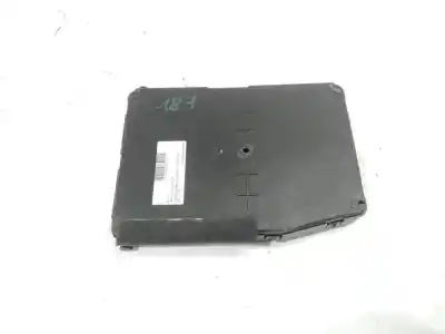 Peça sobressalente para automóvel em segunda mão caixa de fusíveis e relés por renault megane ii sedán (lm0/1_) 1.5 dci (lm1e) referências oem iam 8200525384  