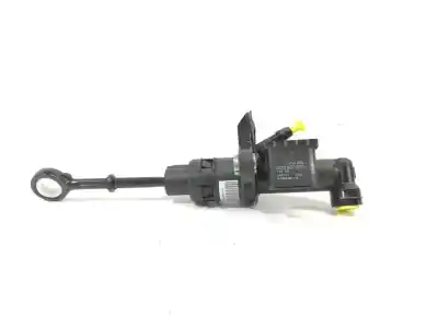 Peça sobressalente para automóvel em segunda mão BOMBA DE EMBREAGEM por AUDI A1 SPORTBACK (8XA, 8XF)  Referências OEM IAM 6R0721388D  