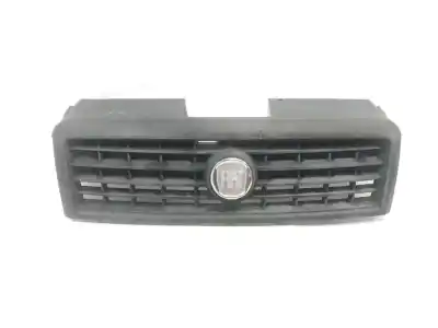 Автозапчастина б/у ПЕРЕДНЯ РЕШІТА для FIAT I DOBLÒ (119)  Посилання на OEM IAM 735395576  