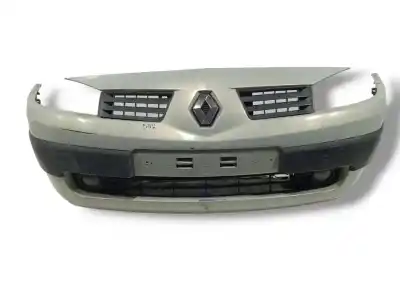 Tweedehands auto-onderdeel VOORBUMPER voor RENAULT MEGANE II BERLINA 5P  OEM IAM-referenties 7701474484  