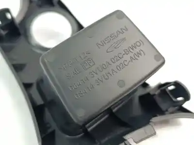 Peça sobressalente para automóvel em segunda mão moldagem por nissan note (e12) hr12dr referências oem iam 684143vu0a  