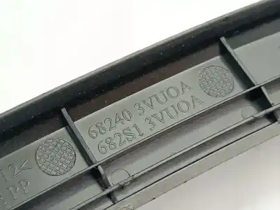 Peça sobressalente para automóvel em segunda mão moldagem por nissan note (e12) hr12dr referências oem iam 682403vu0a  