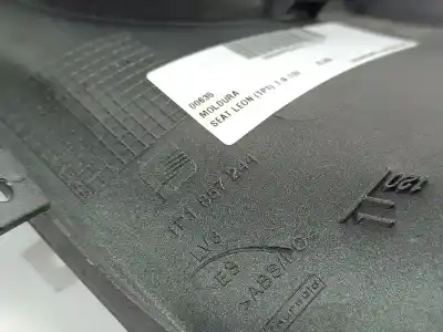 Peça sobressalente para automóvel em segunda mão moldagem por seat leon (1p1) bxe referências oem iam 1p1857244  