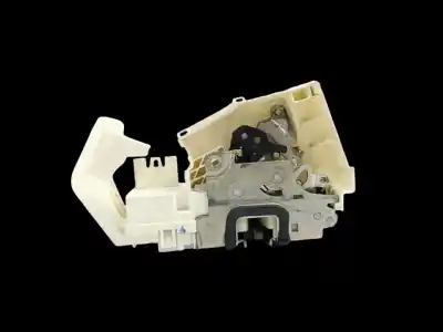 Pezzo di ricambio per auto di seconda mano serratura porta posteriore sinistra per clase c clase a 2.0 cdi cat riferimenti oem iam 1697302135q