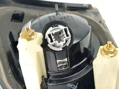 Peça sobressalente para automóvel em segunda mão farolim interior traseiro esquerdo por mazda 3 berlina (bk) d/y6 referências oem iam p2913l