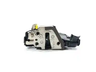 Second-hand car spare part left front door lock for toyota corolla (e11) 1.6 linea terra oem iam references 6904002152
