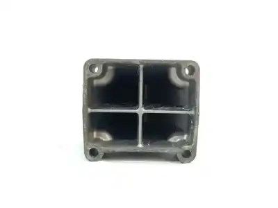 Second-hand car spare part right engine support for clase c clase clk w209 coupe 320 cdi 209.320 oem iam references a2712230804