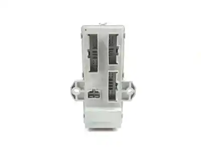 Second-hand car spare part fuse box unit for kia sorento 2.5 crdi concept oem iam references bf391171