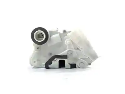 Автозапчасти б/у замок левой передней двери за toyota prius (zvw30) 2zr ссылки oem iam 6904052340  