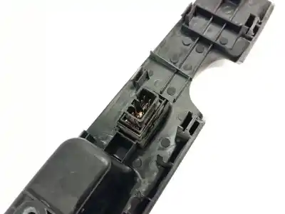 Peça sobressalente para automóvel em segunda mão botão / interruptor elevador vidro dianteiro direito por kia sorento (bl) d4cb referências oem iam 935753e010  