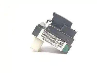 Second-hand car spare part RIGHT FRONT POWER WINDOW SWITCH for HYUNDAI COUPE (GK)  OEM IAM references 935752C100  