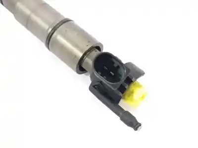 Second-hand car spare part INJECTOR for BMW SERIE 5 BERLINA (E60)  OEM IAM references 779272104  
