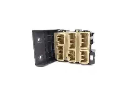 Second-hand car spare part FUSE BOX UNIT for TOYOTA COROLLA VERSO (R1)  OEM IAM references 8273405030  